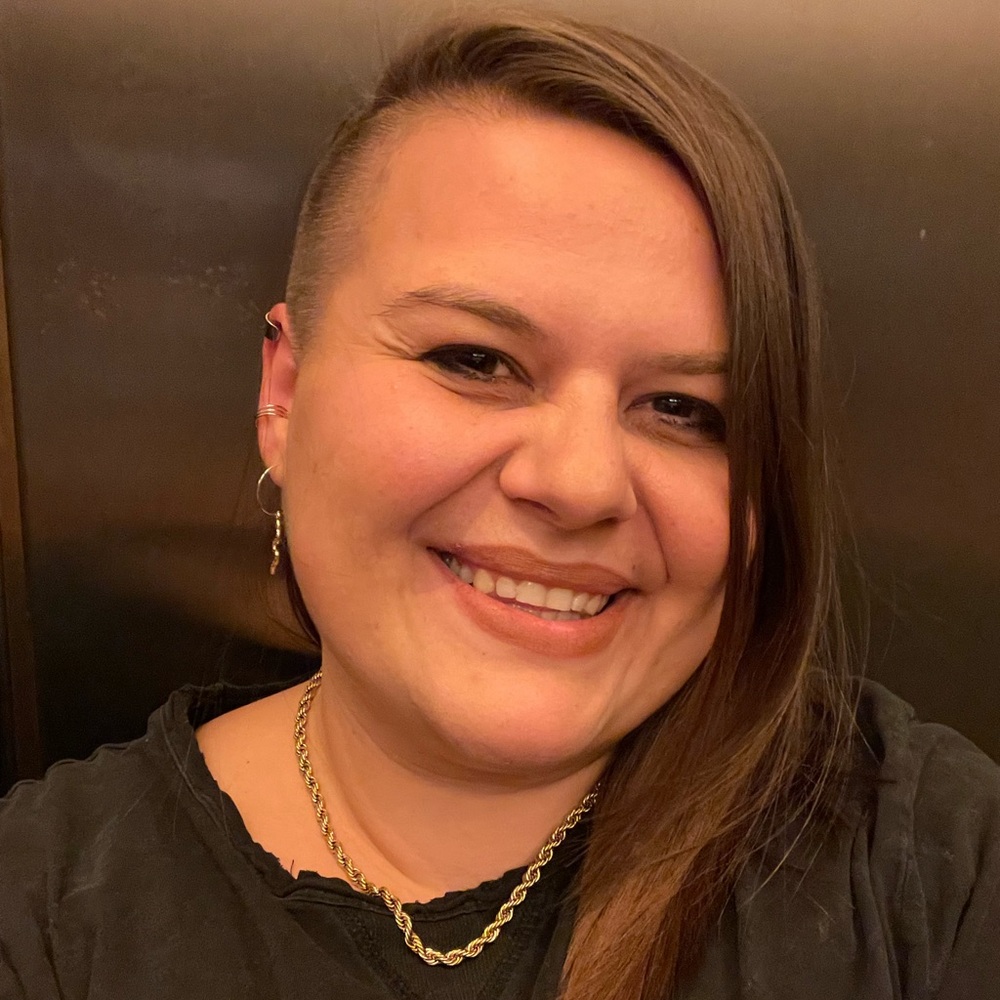 Meet your Posher, Ilda